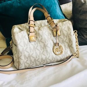 Michael Kors Grayson Medium Satchel